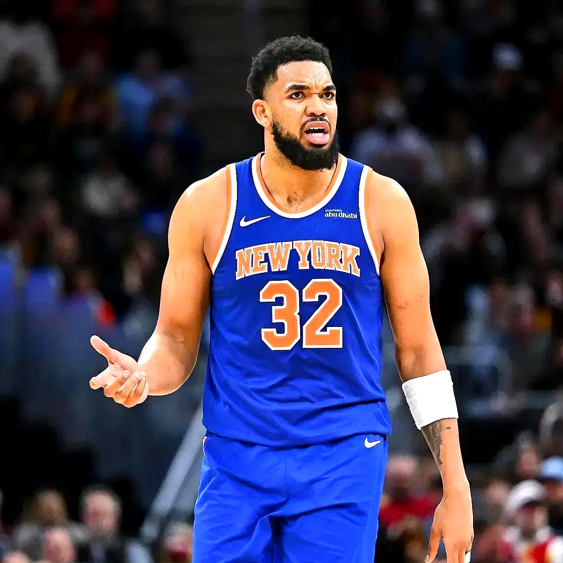 开云-包含纽约尼克斯迎NBA常规赛关键赛，转会期单刀错失，信心回归，赛程密集仍需轮换的词条