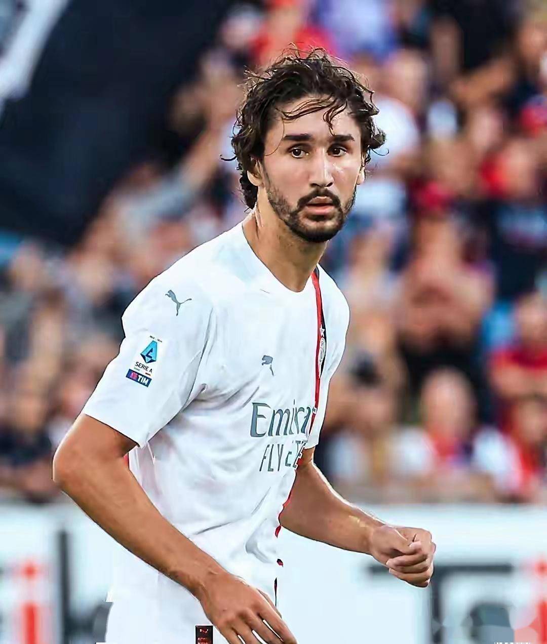 开云APP-切尔西转会期状态回暖；志在英超名次提升；管理层满意；轮换策略成焦点