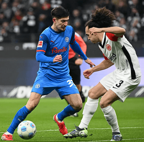 开云-包含德国杯赛前再迎强敌；本菲卡完成体检；主帅态度——底气十足；轮换策略成焦点的词条